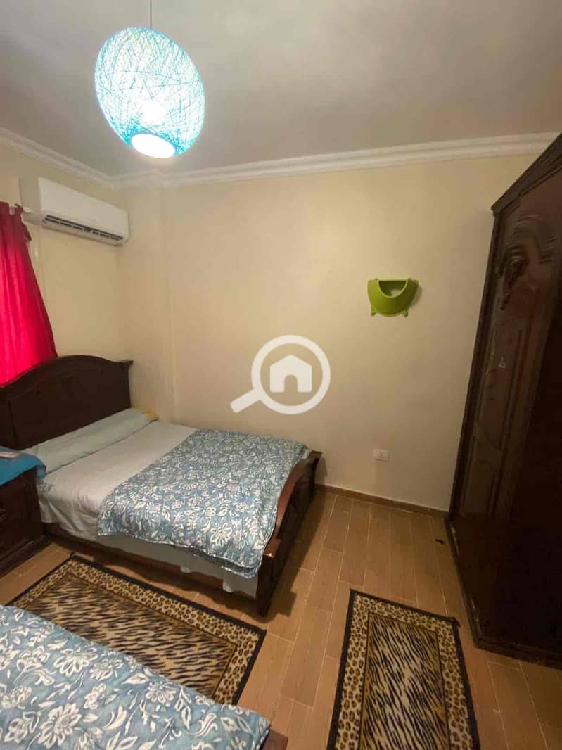 4 25ac0524-d2c2-49f5-8685-a6647c6edf05. jpg