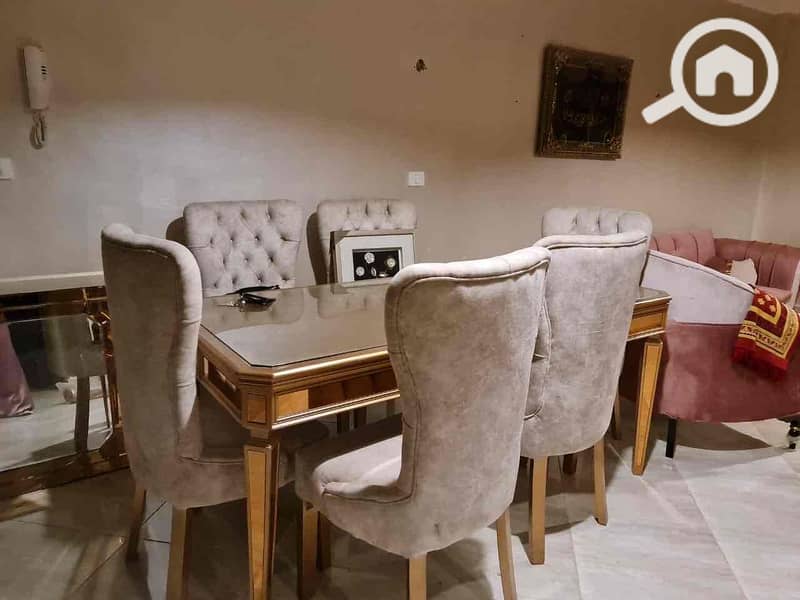 5 38c523a7-9714-4463-8ad7-79c361ddc1d8. jpg