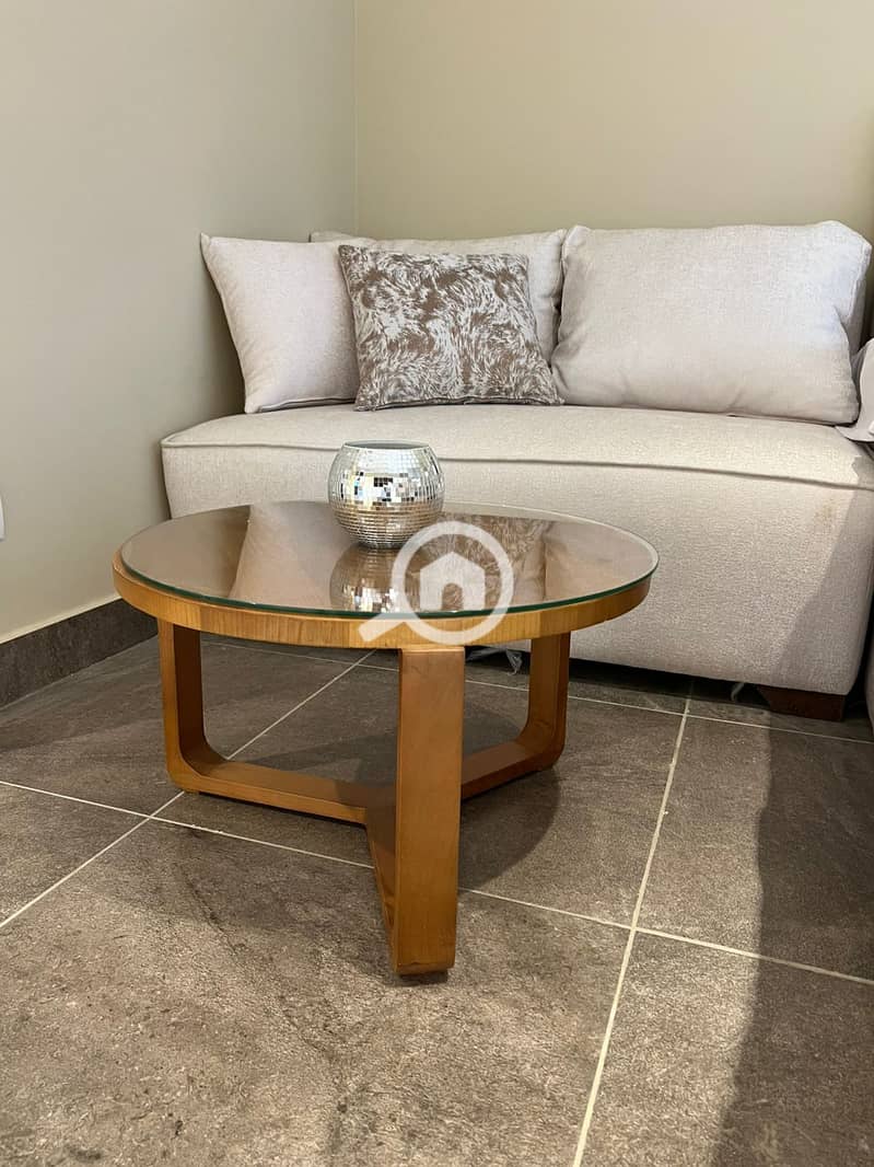 5 7b146d7e-d307-4f71-a541-f98df7f8685f. jpg