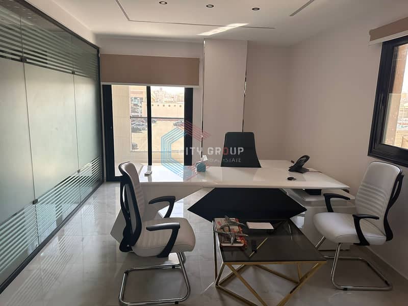 2 392444fb-f62f-4484-8fba-e7376755f7ea. jpg