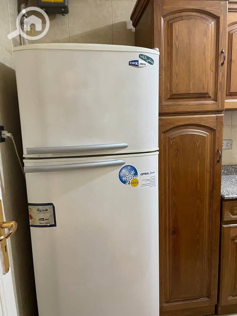 12 10e66e45-a28c-495e-9e11-8075b0949ee5. jpeg