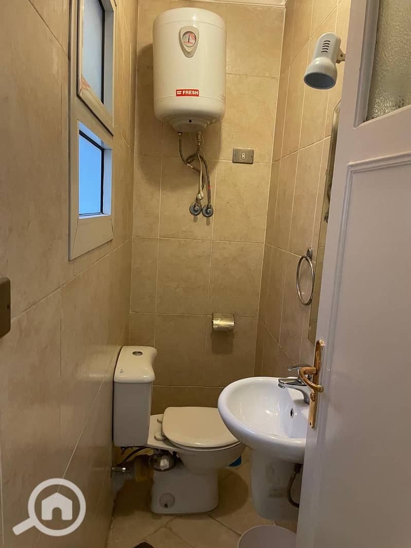 13 8ee4732c-d402-41ae-9778-e0f3bd84d5b0. jpeg