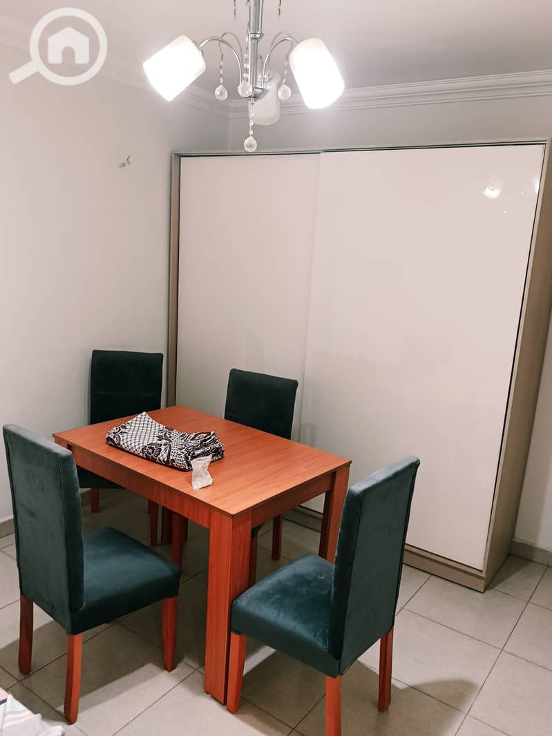 12 42c9e93b-1b34-4406-98a5-9646b20e10ac. jpeg