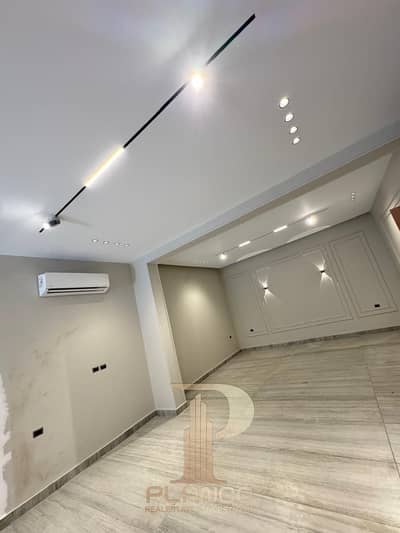 3 Bedroom Flat for Sale in Sheikh Zayed, Giza - IMG-20251101-WA0001. jpg