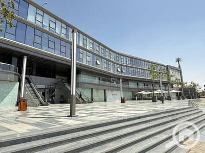 Retail for Sale in New Cairo, Cairo - 8b2ec460-e739-49e9-9012-33c94b3a5eb3 - Copy. jpg