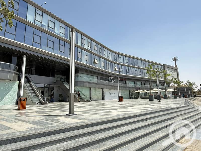 8b2ec460-e739-49e9-9012-33c94b3a5eb3 - Copy. jpg