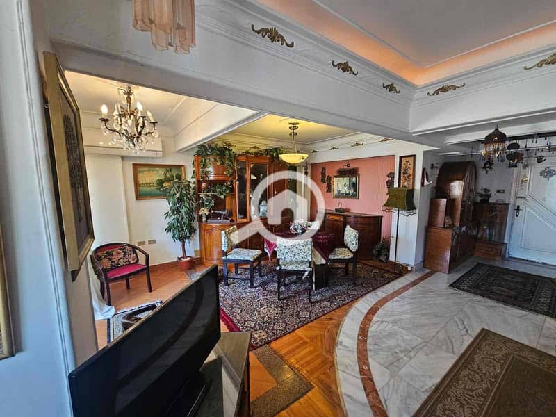 4 4cc816c3-3dcf-43ab-8d45-ae5343522b47. jpg