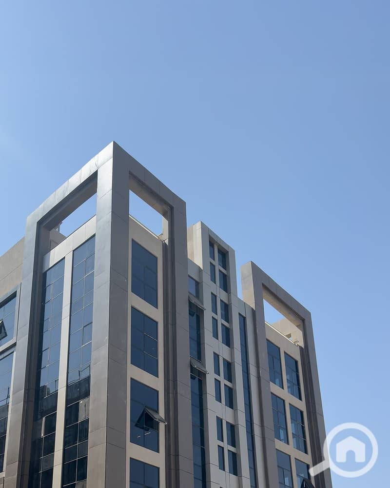 3 f2ae824d-163f-48dd-8a44-5045476b0387. jpg