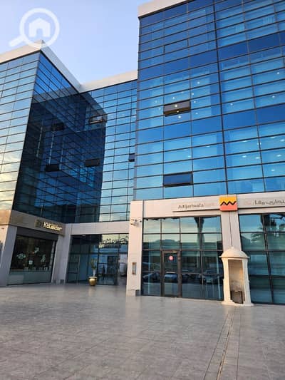 مکتب  للايجار في القاهرة الجديدة، القاهرة - a48d6909-35c1-4b04-8b6f-8c437c564a35 (1). jpeg