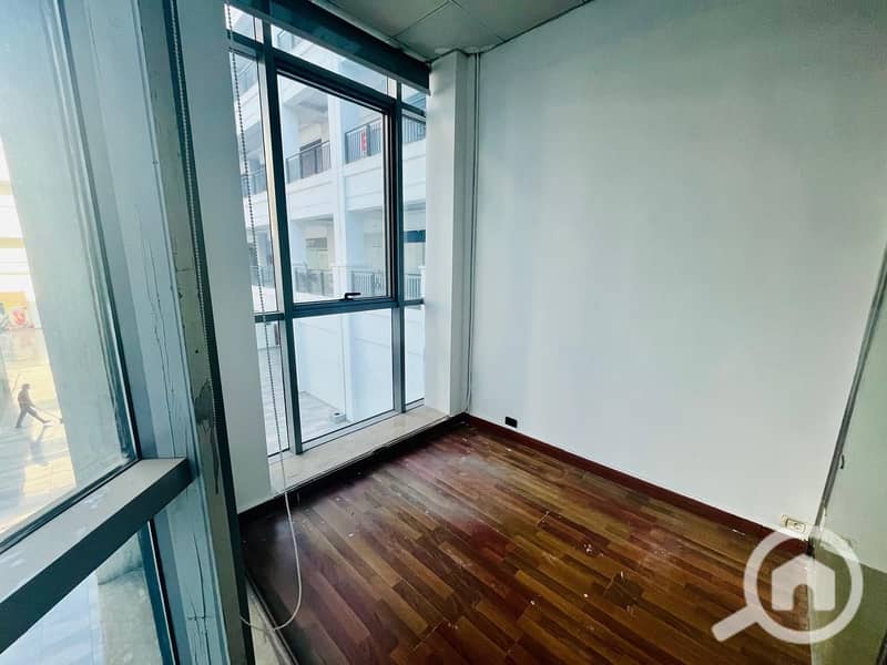 3 3b0bb20f-4b76-46d4-a786-e00a2ba04141. jpeg