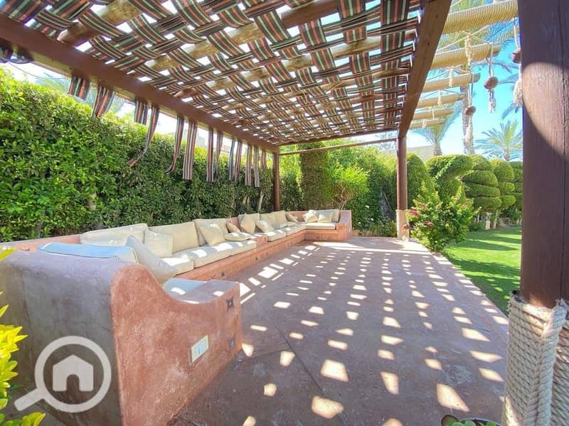 3 WhatsApp Image 2025-10-19 at 23.50. 44_8c845a42. jpg