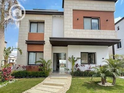 3 Bedroom Villa for Sale in New Cairo, Cairo - bf697d86-30c4-46b0-b6c5-1aa69232cf37. jpg