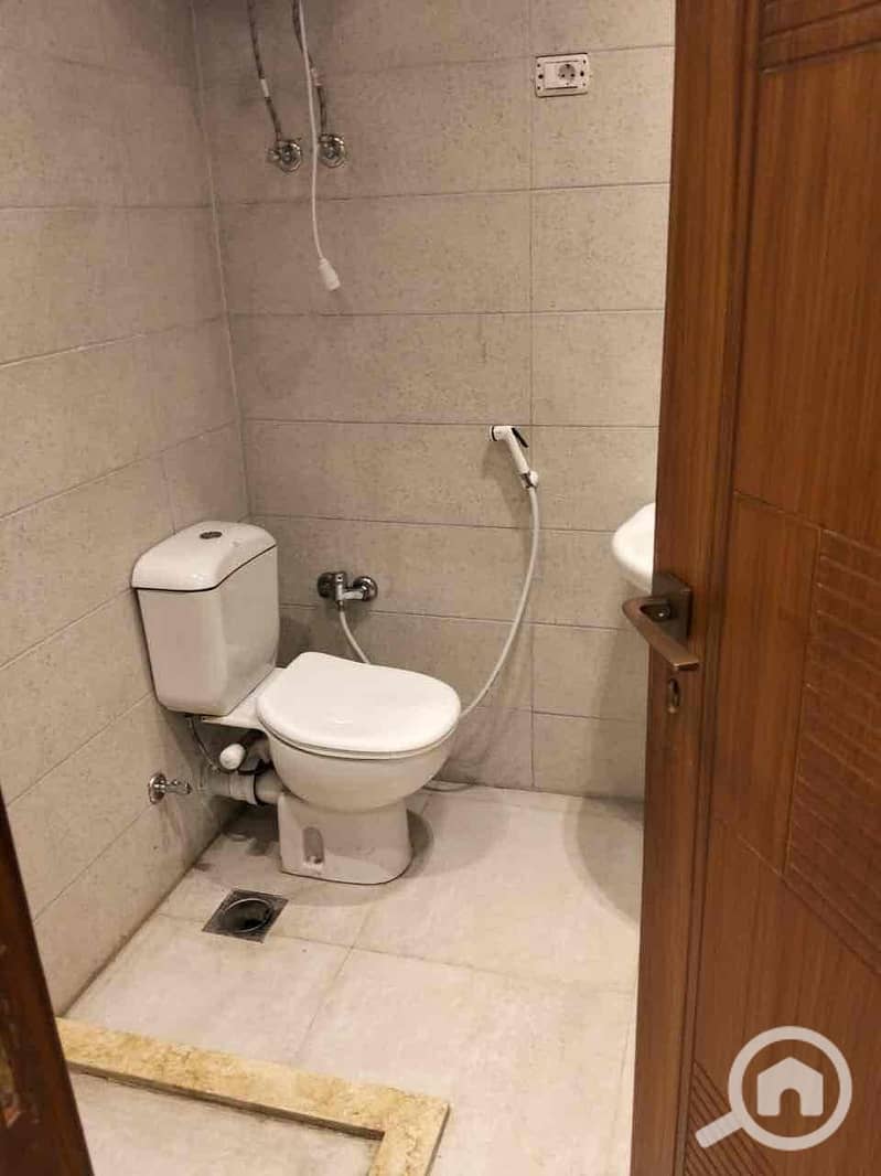 2 A60F99F9-460C-4E3D-9B25-971F4E302F4A. jpg