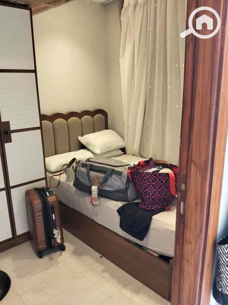 4 E5887ACE-2C04-4026-B623-13C04EB44781. jpg