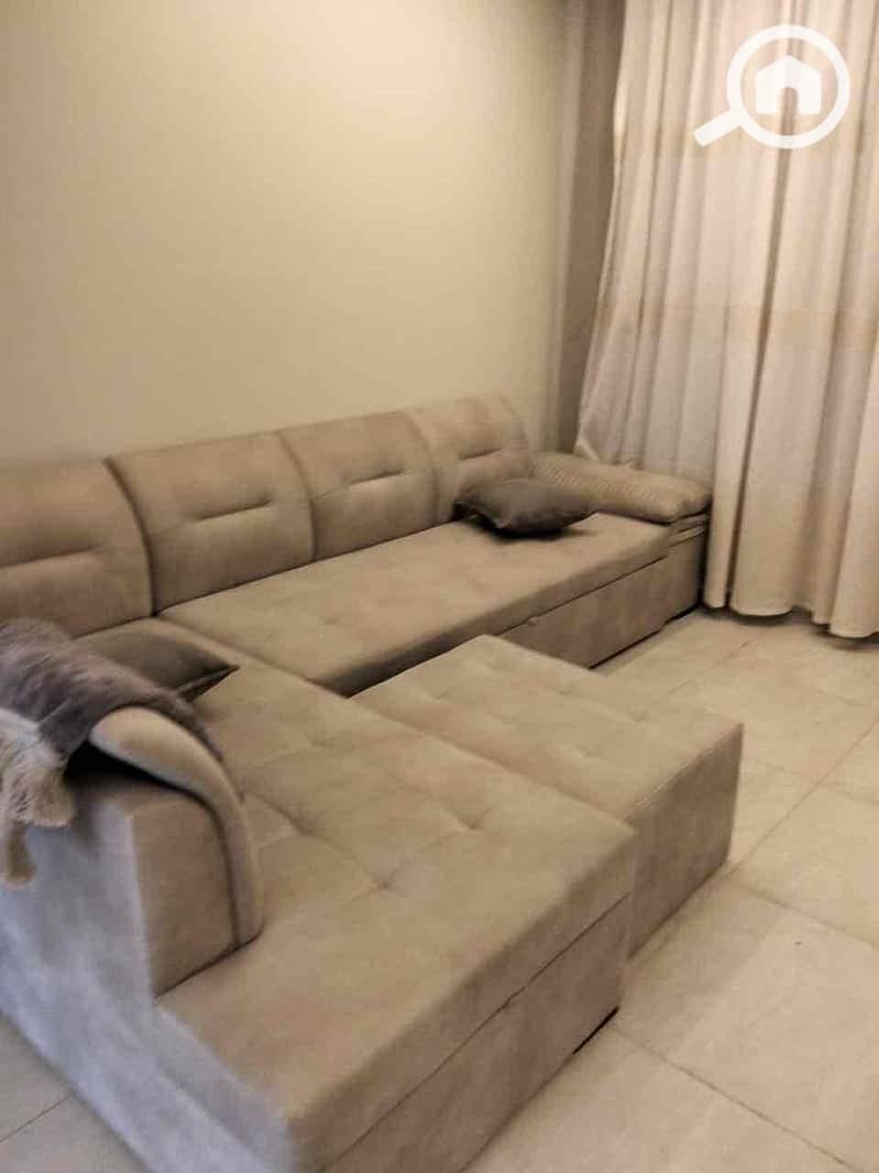 14 33b51fee-ce96-4ead-b179-7e95ca1a7b7f. jpg