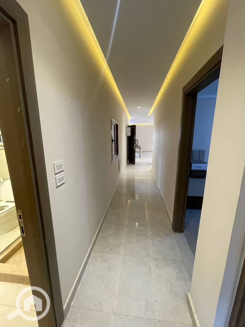 3 8f4e3371-634c-4fa1-9182-26e6ac9778f8. jpeg