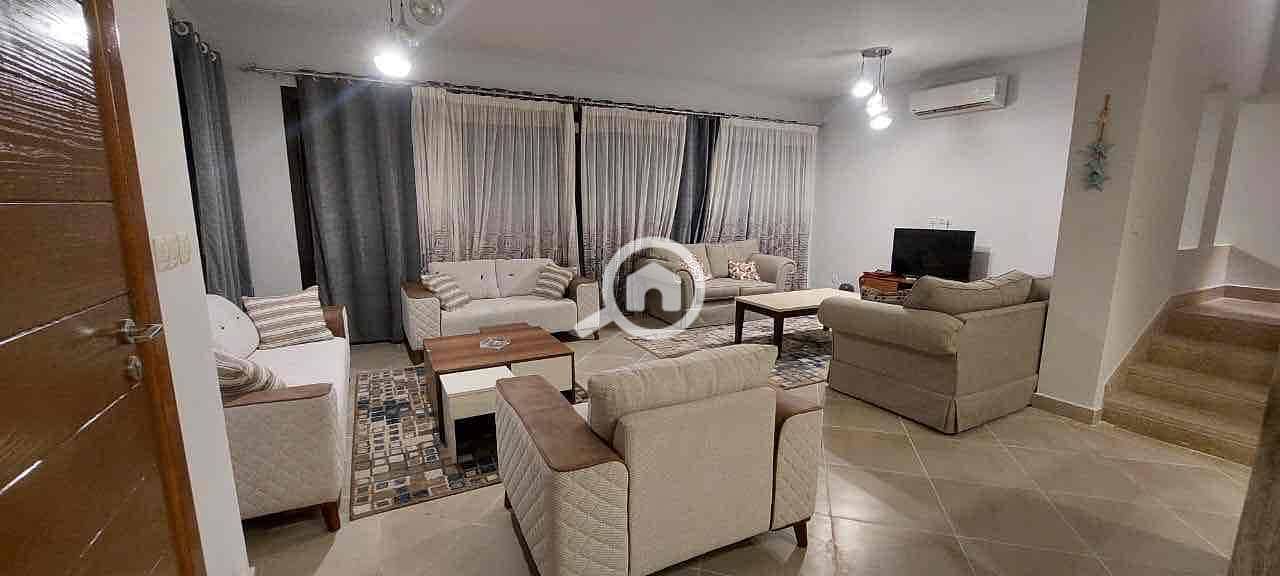 15 09a4bc98-198b-41fc-9e0a-39221e06bc75. jpg