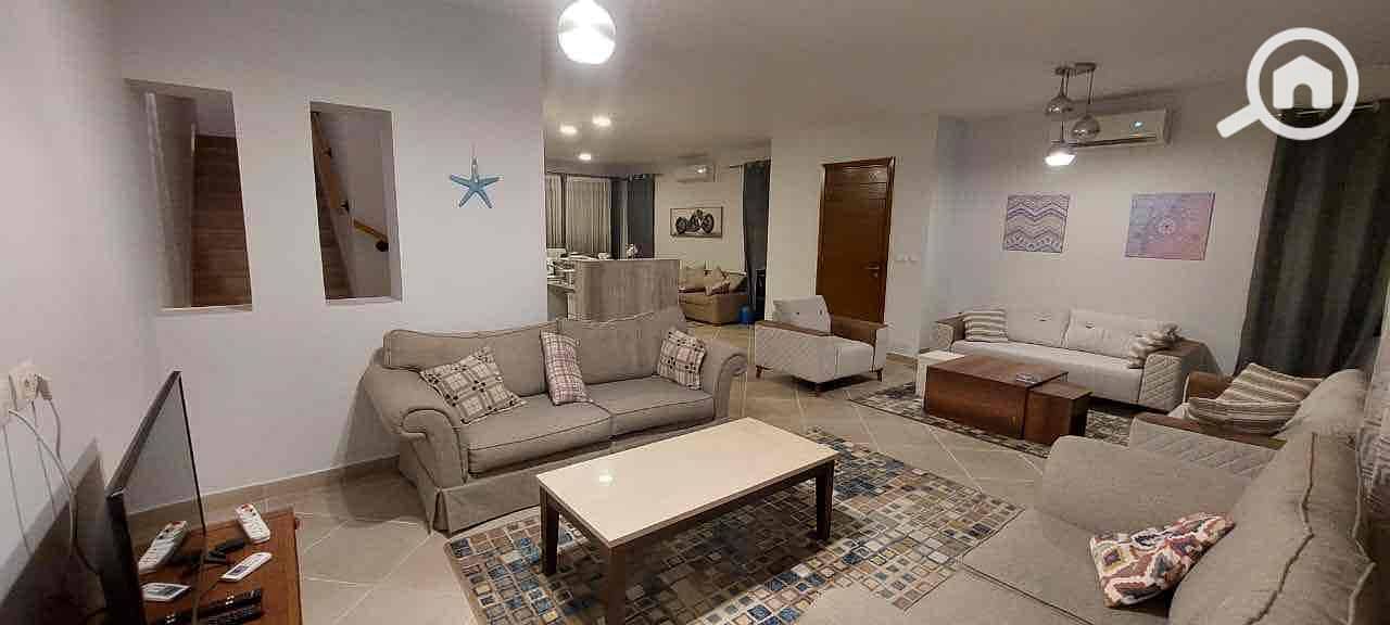 21 c567f4a8-3ed5-4d16-8242-9780d37955aa. jpg