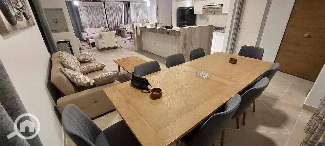 23 ed2431ee-ee57-476a-9799-0321f2d6d055. jpg