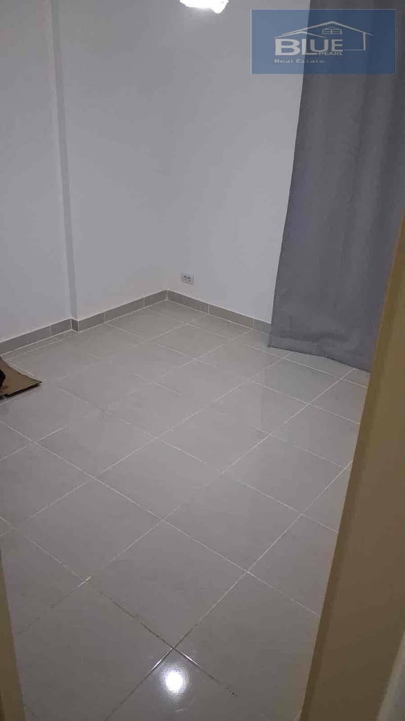 12 7f5841ad-8bdc-4fe1-bcec-d671208d7a60. jpg