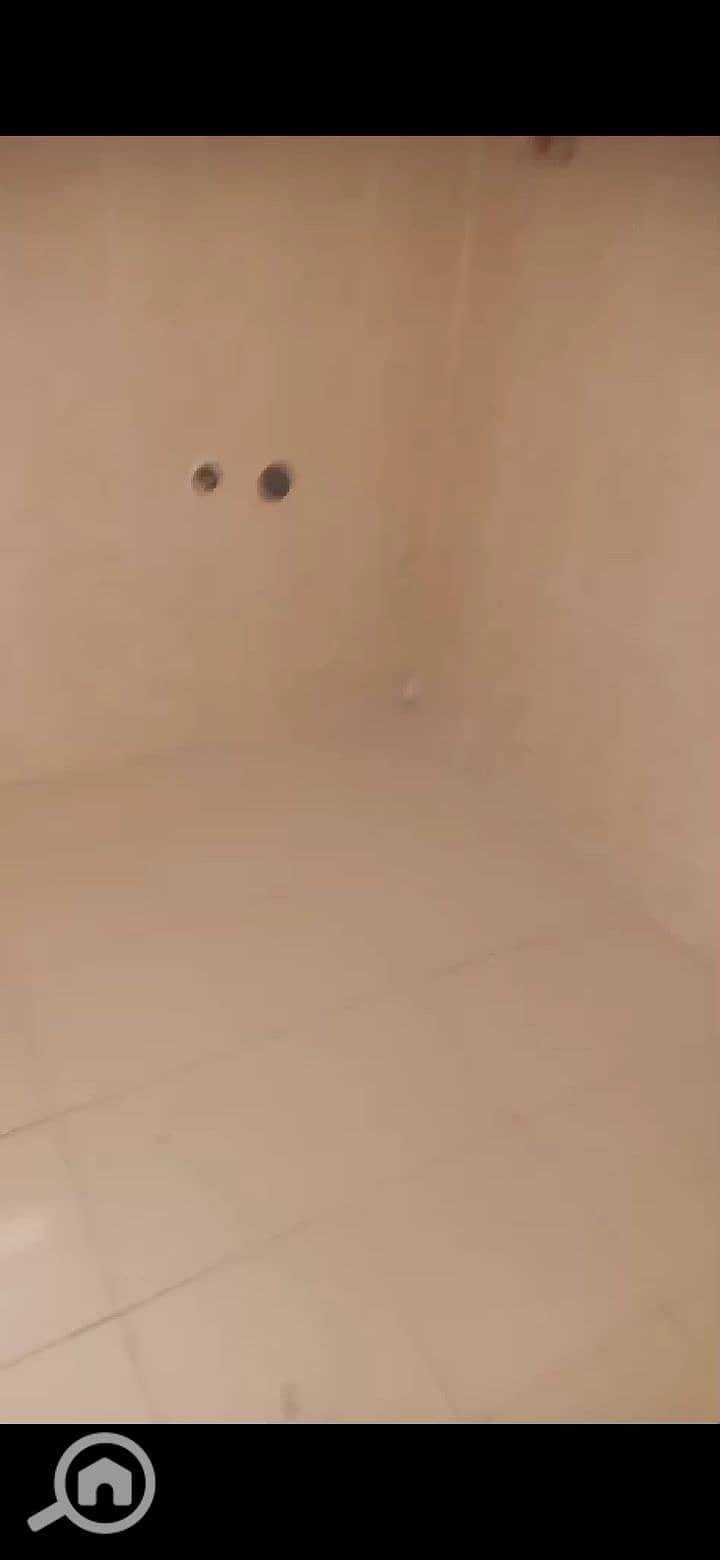 3 Screenshot_20251102_085103_com. whatsapp. w4b. jpg