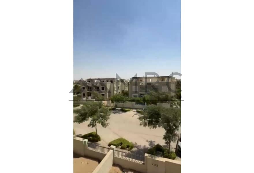 2 d7e3ba0f-38cd-4d06-977a-1f073562f12d. jpg