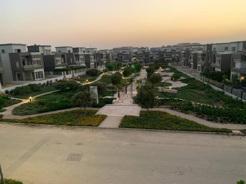 4 WhatsApp Image 2025-10-28 at 15.16. 55_cf9e5568. jpg