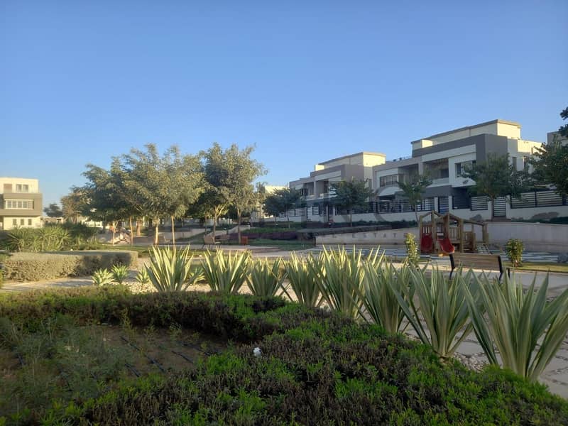 6 5f438f84-b986-40c8-984b-ac9934e21418. jpeg