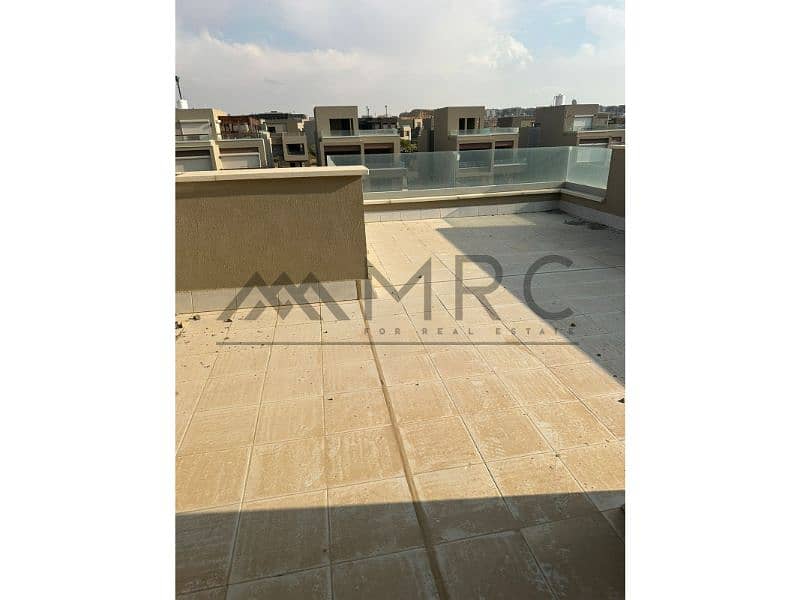 10 WhatsApp Image 2024-11-27 at 11.24. 51 AM. jpg