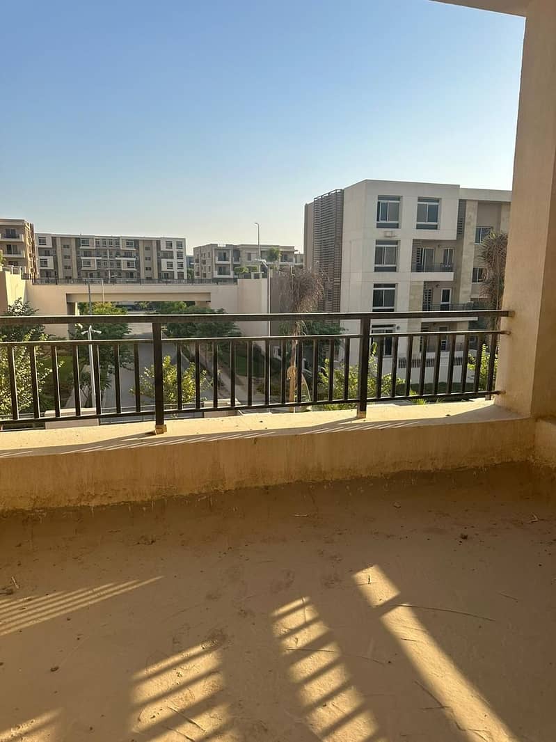 10 WhatsApp Image 2025-10-28 at 15.38. 32_ccbe41ff. jpg