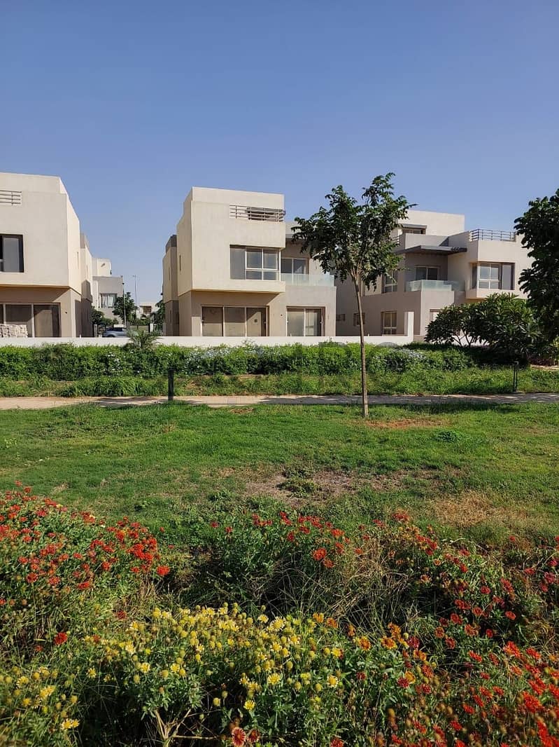 10 feaf92a5-07c0-443f-864c-bc7b86caf4c5. jpeg