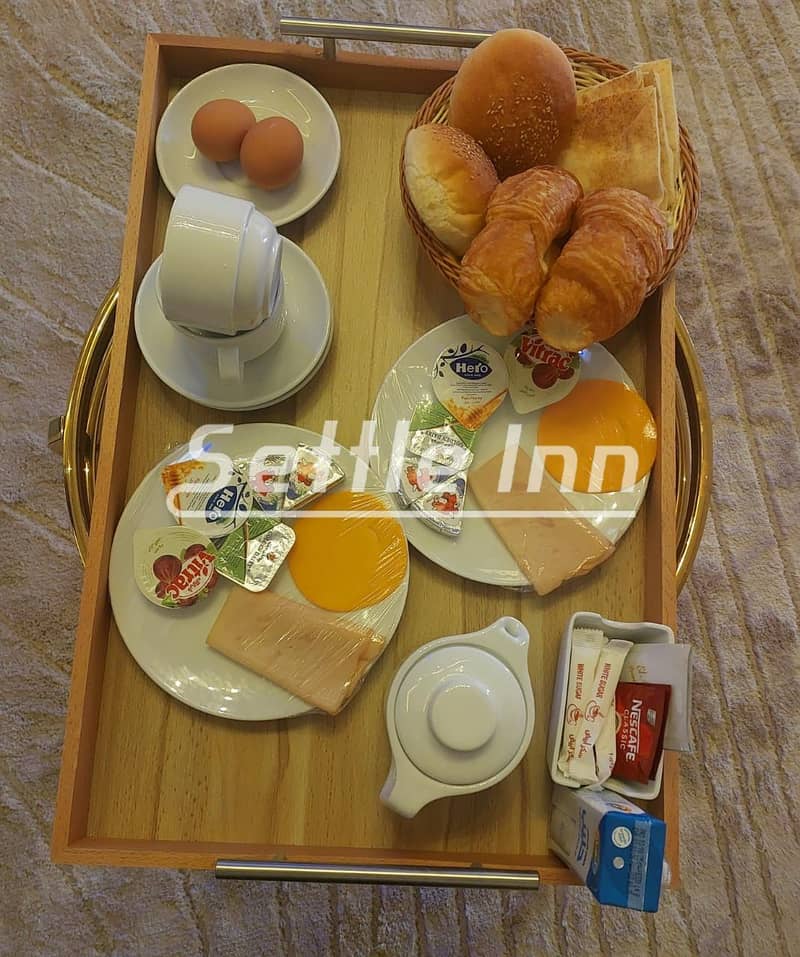 18 100e31e9-b66a-48b8-abbb-188e950912d0. jpeg