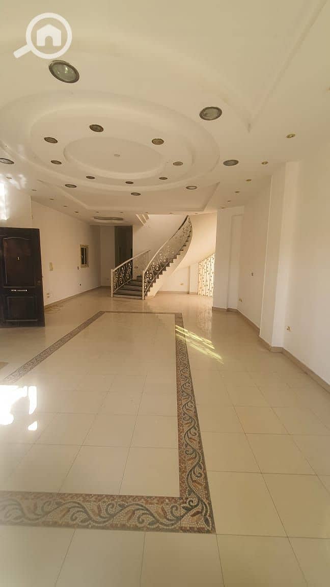 2 WhatsApp Image 2025-10-27 at 16.20. 29_c13279ab. jpg