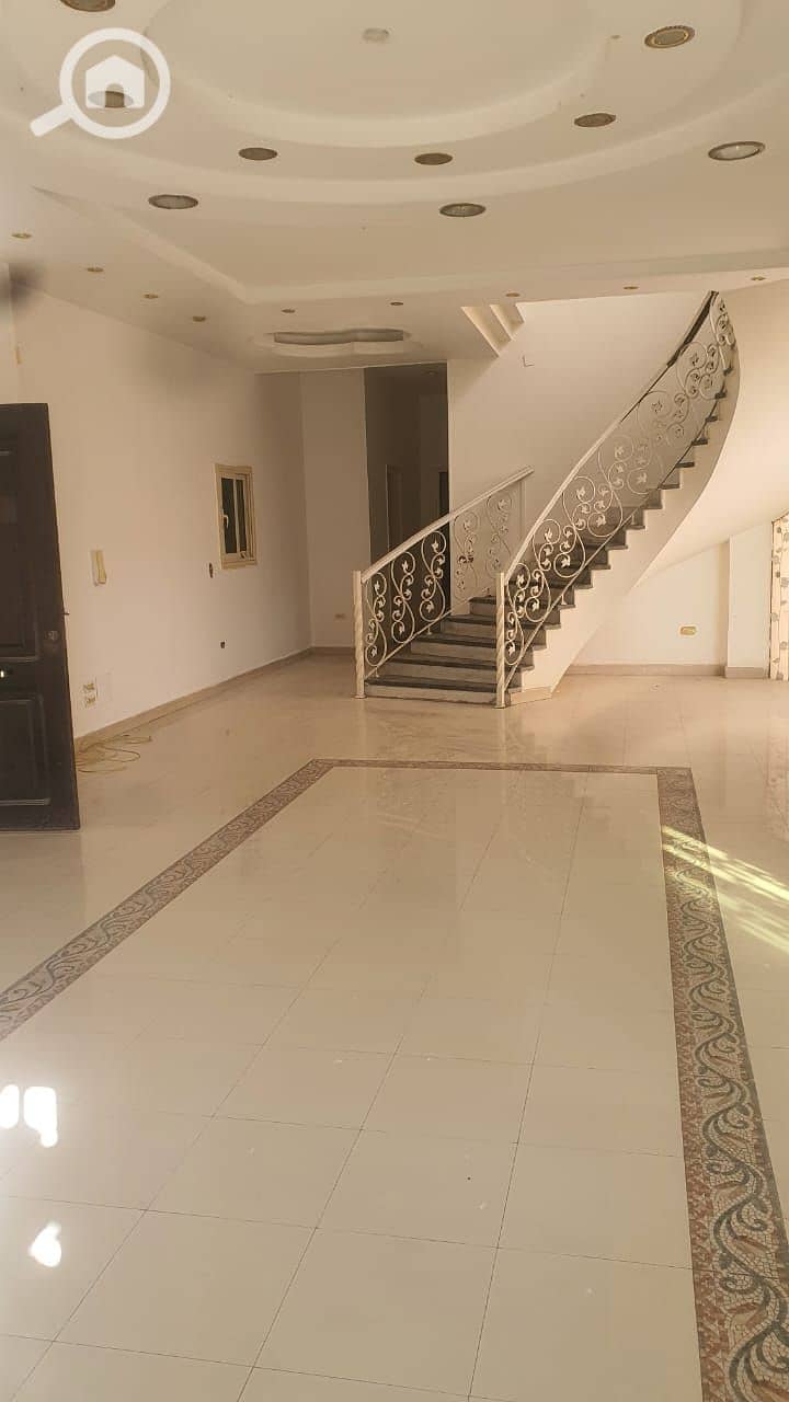 7 WhatsApp Image 2025-10-27 at 16.20. 33_cc4e66c8. jpg