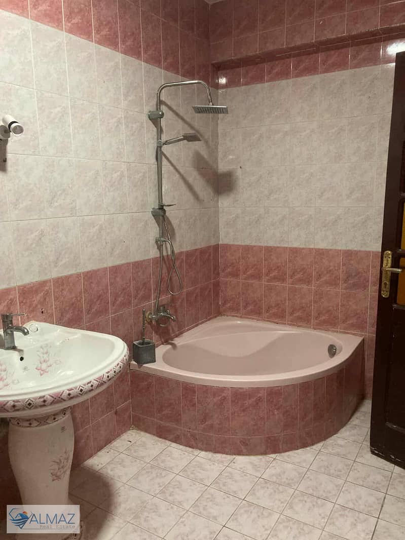 6 WhatsApp Image 2025-10-02 at 3.43. 41 PM. jpeg