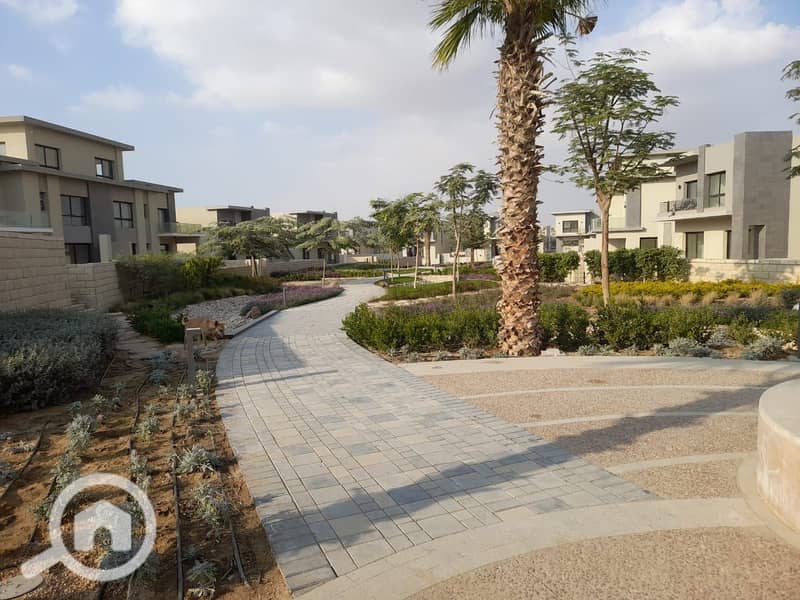 10 WhatsApp Image 2025-04-10 at 11.20. 42 PM. jpeg