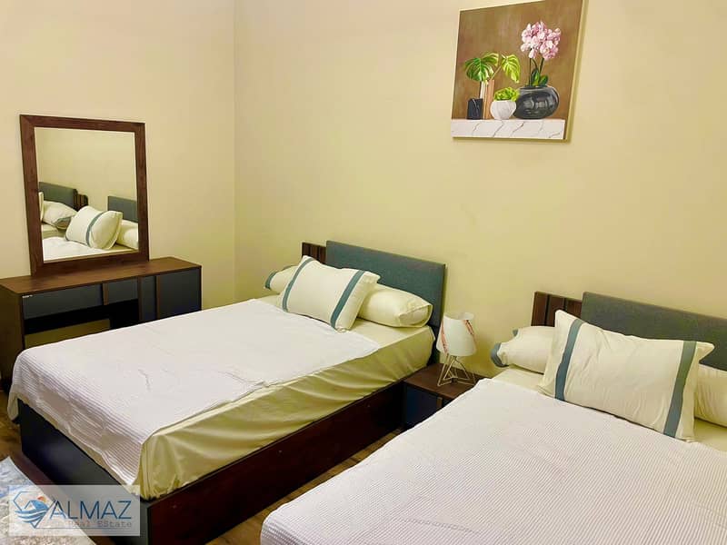 4 WhatsApp Image 2025-10-02 at 11.23. 13 AM (3). jpeg