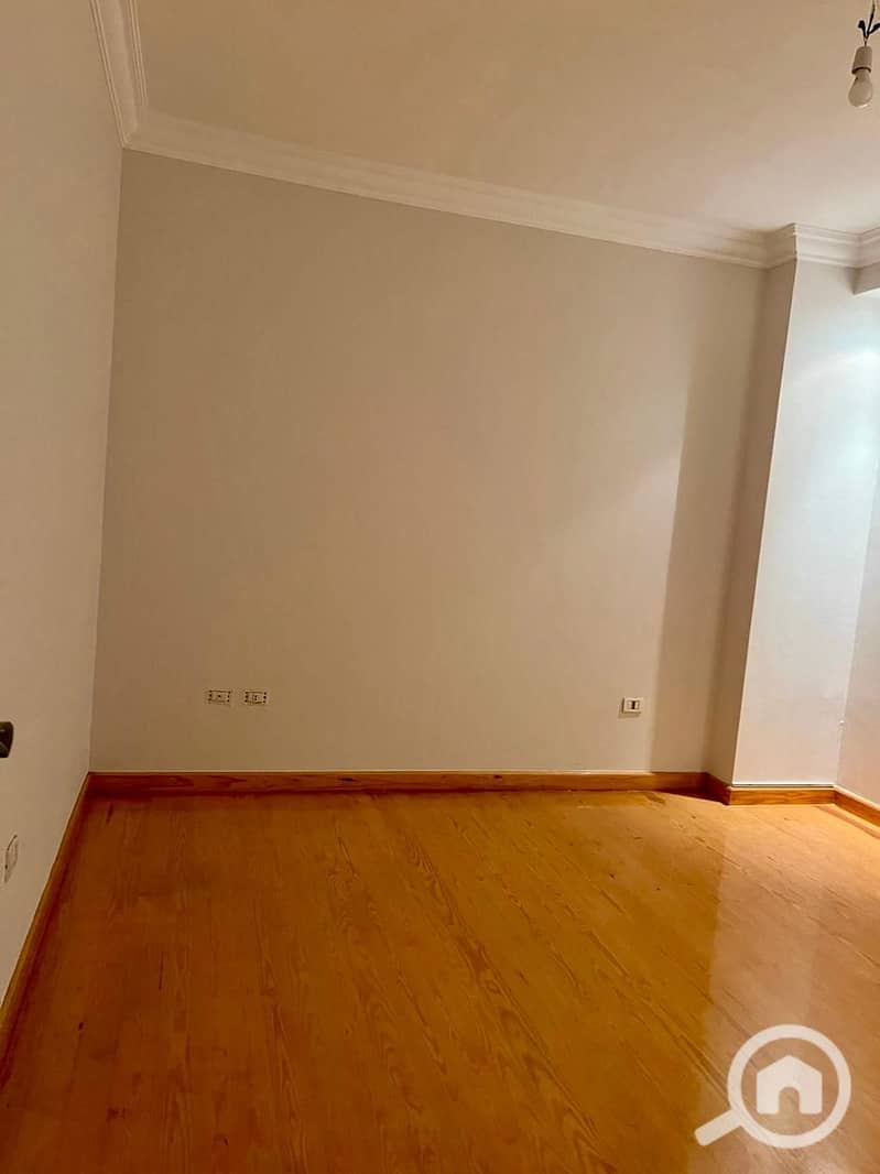 30 WhatsApp Image 2024-10-01 at 9.27. 09 PM (2). jpeg