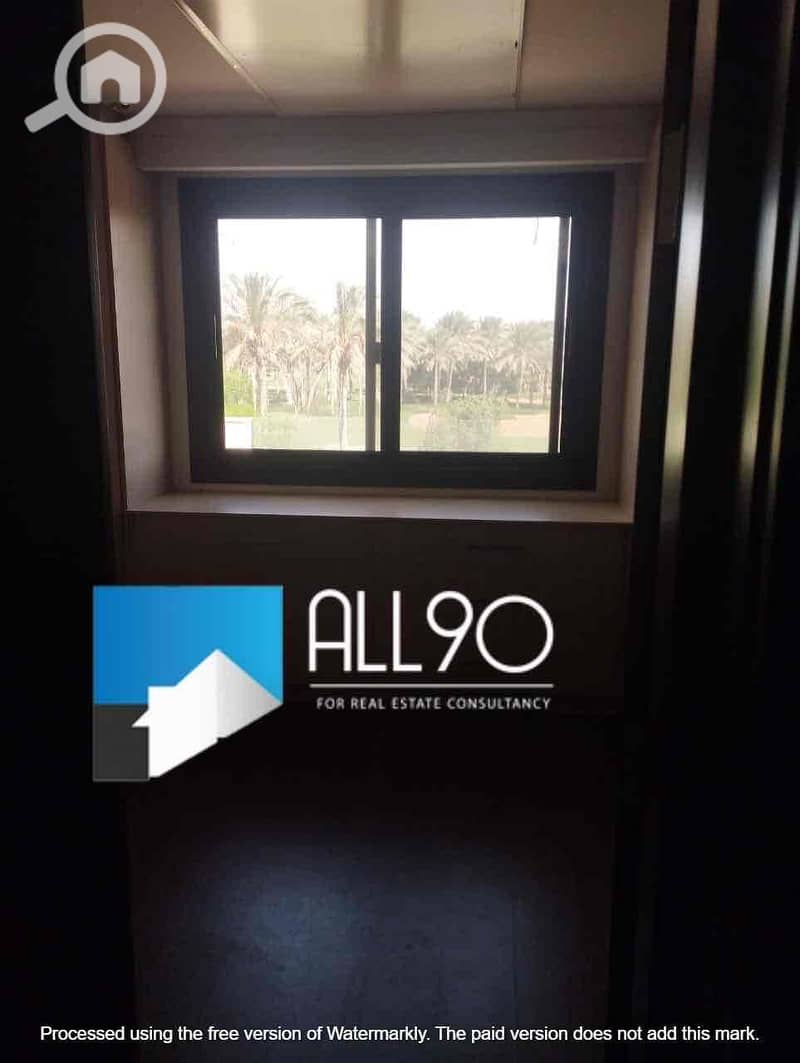 2 6d4c1c4b-49a8-4739-b295-10c397a5cd7a. jpg