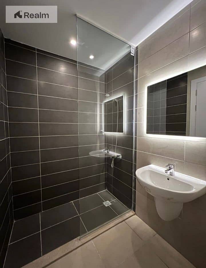 8 WhatsApp Image 2025-11-02 at 11.22. 01 AM. jpeg