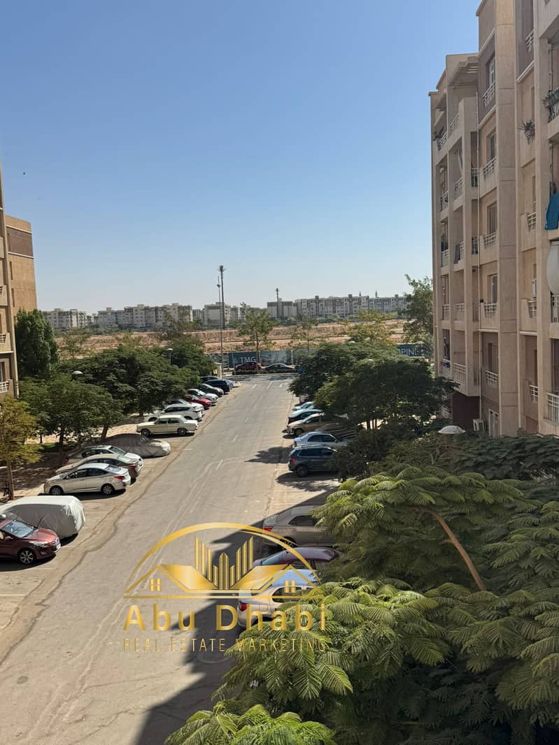 12 564b8380-ba3e-443a-b010-0ba8ecaf8372. jpg