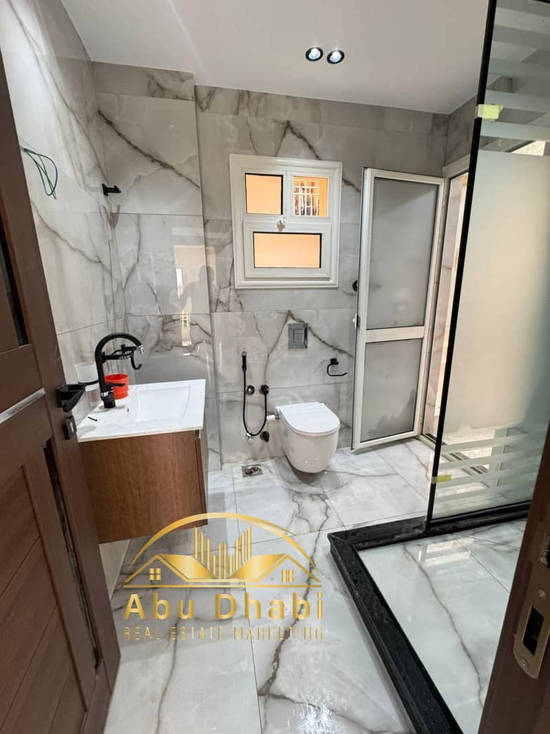 14 09c4d007-90c6-42a4-900a-658f8085294d. jpg