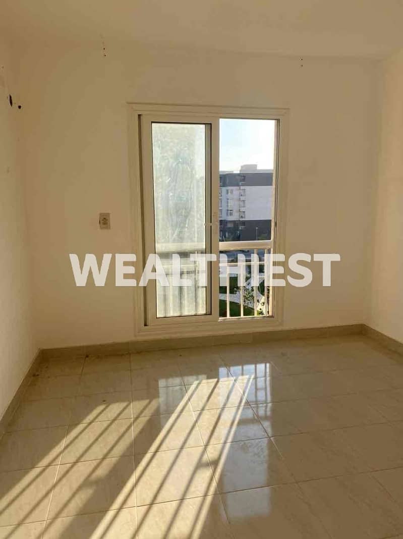 3 e4ca4bb6-0c2b-4820-a0a9-62a3d3c9dedc. jpg