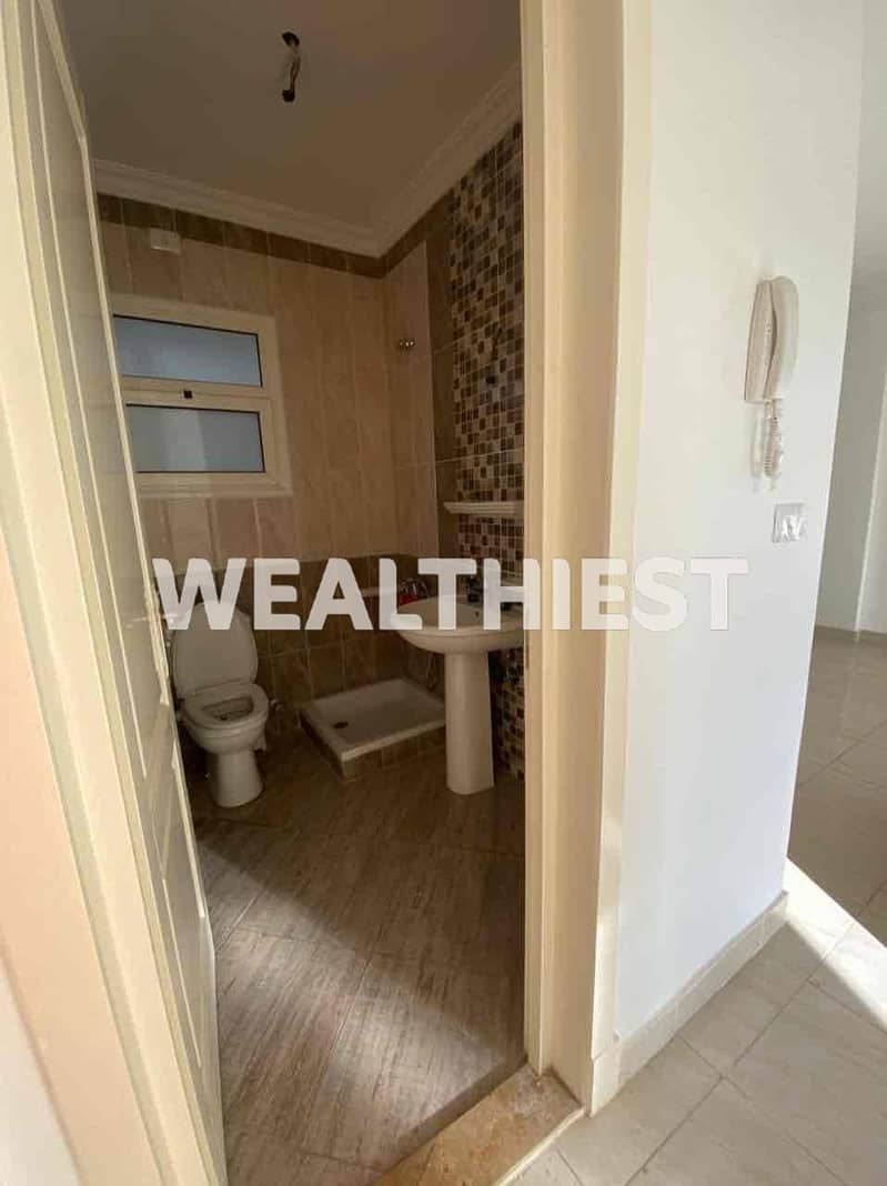 5 2f5e5a2b-9aa6-42c9-a09d-c4bf040d7289. jpg