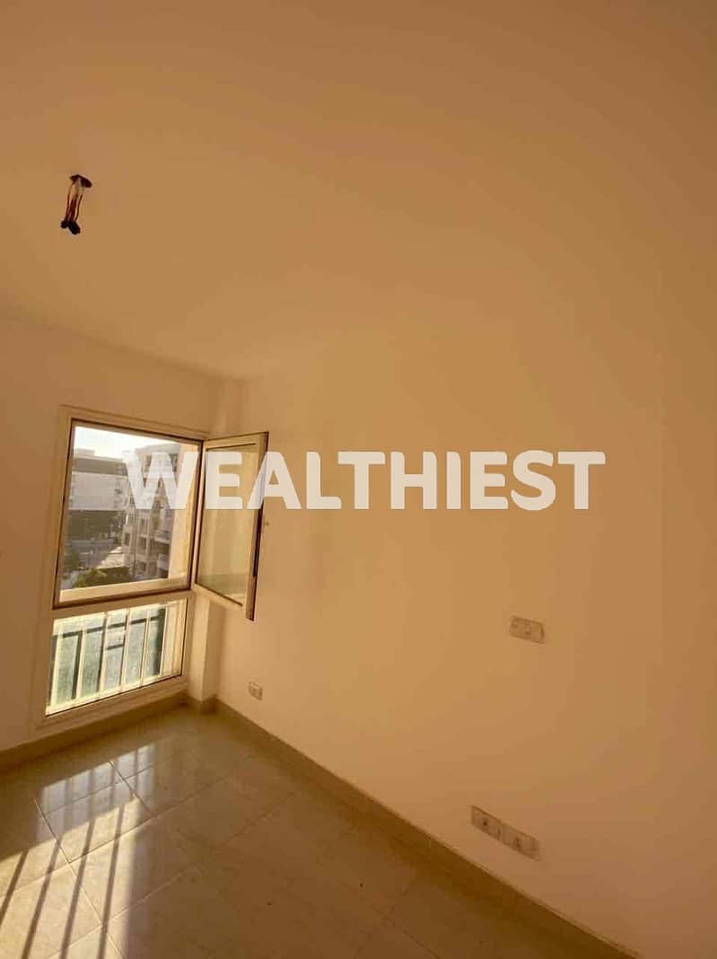 6 ddf00544-2f82-43e6-908e-38073d1f1ad1. jpg