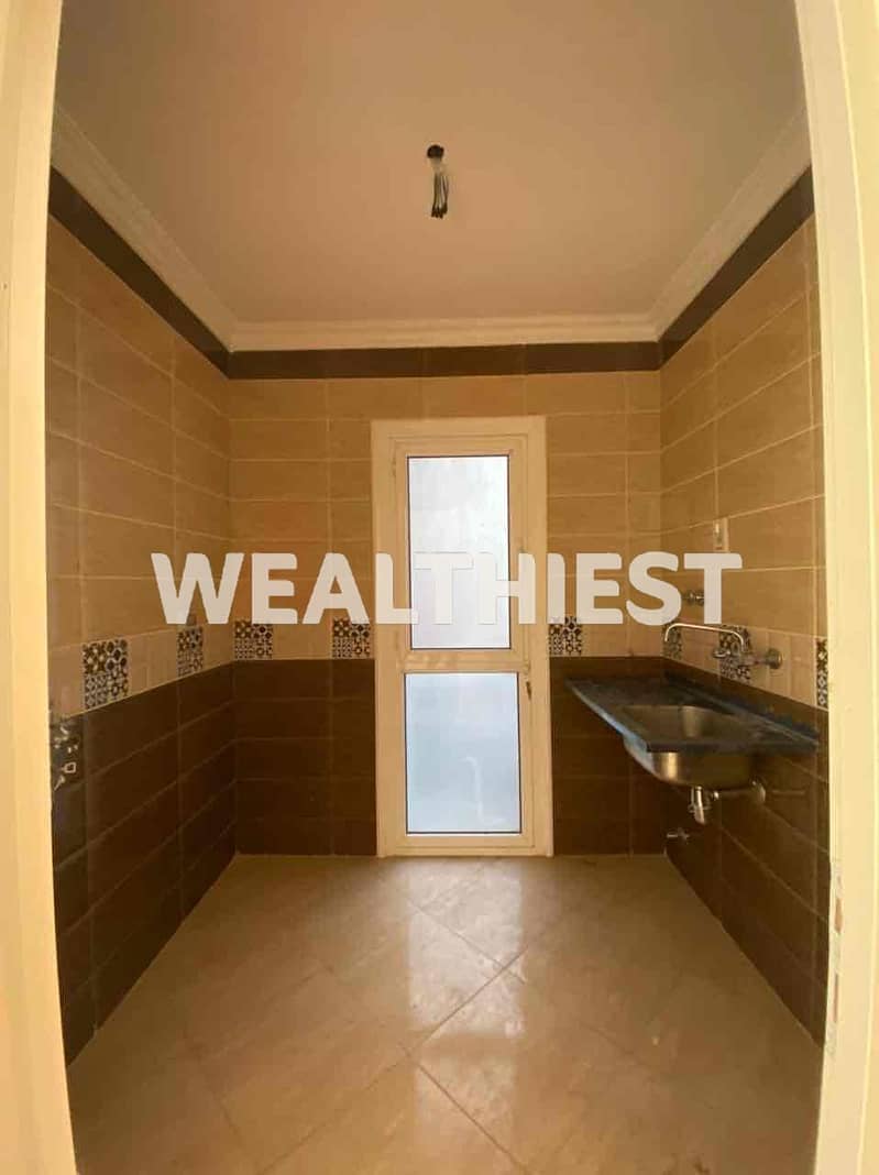 9 57c57ed3-0c0d-49d9-b6e6-2449f23e7e90. jpg