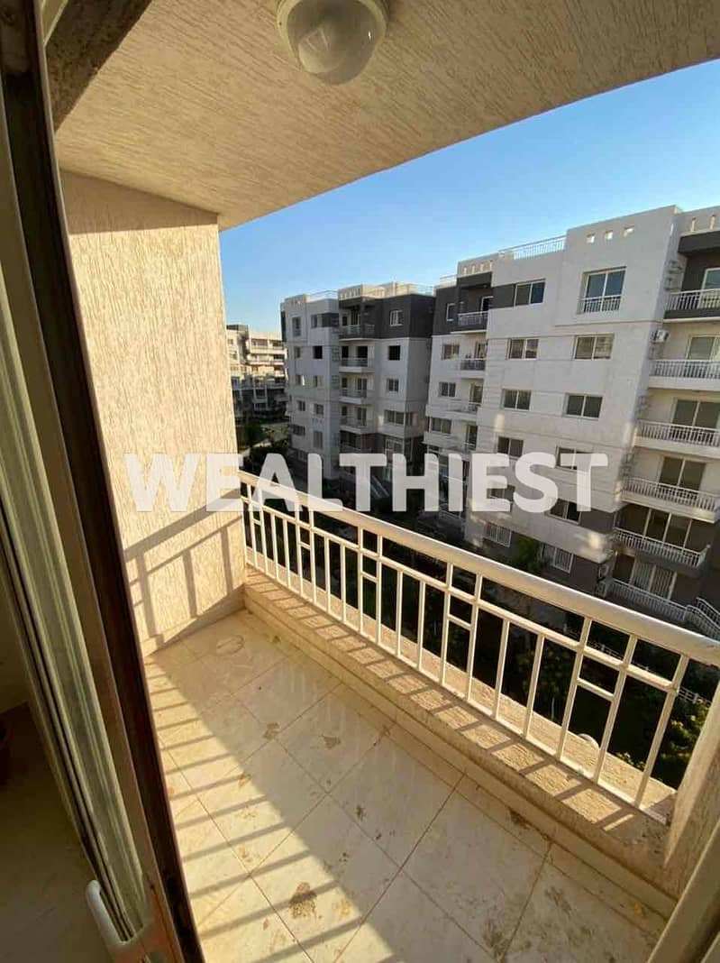 12 b0607bf0-978c-4e54-8f17-32cfb42d9615. jpg