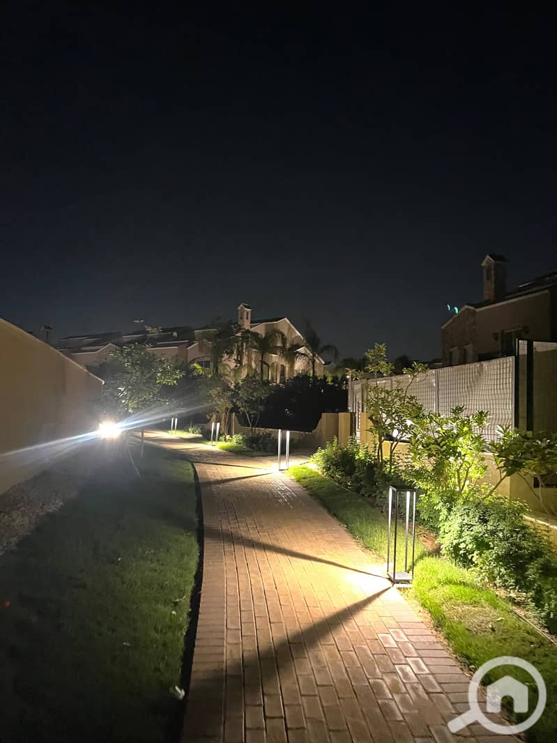 4 ABDF6847-457D-4DC5-9632-2A6D3D9A1C39. jpg