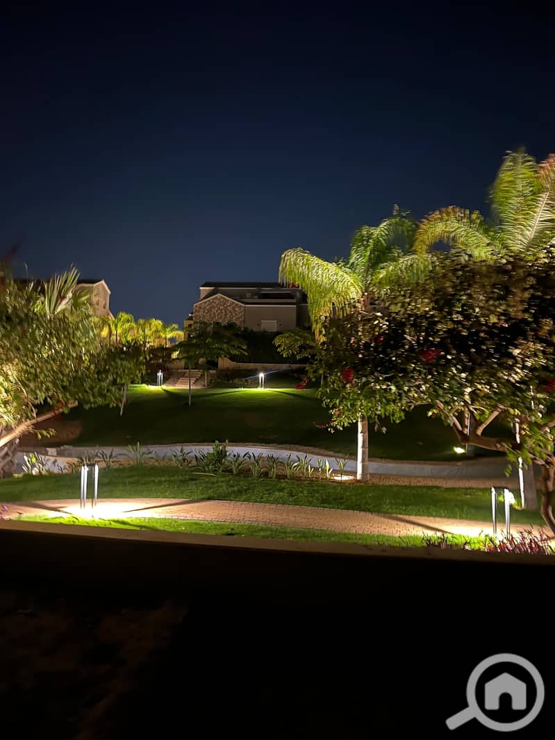 9 59b24a0a-7620-4509-8962-357703d4e8d7. jpg