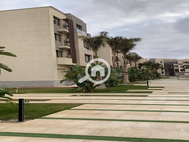 8 485bdeaa-8ed4-44ef-8f21-bc98cba319bd. jpeg